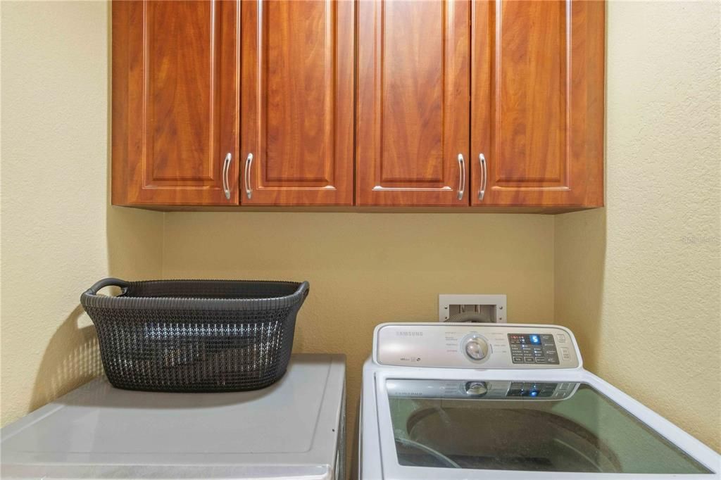 For Sale: $349,900 (2 beds, 2 baths, 2164 Square Feet)