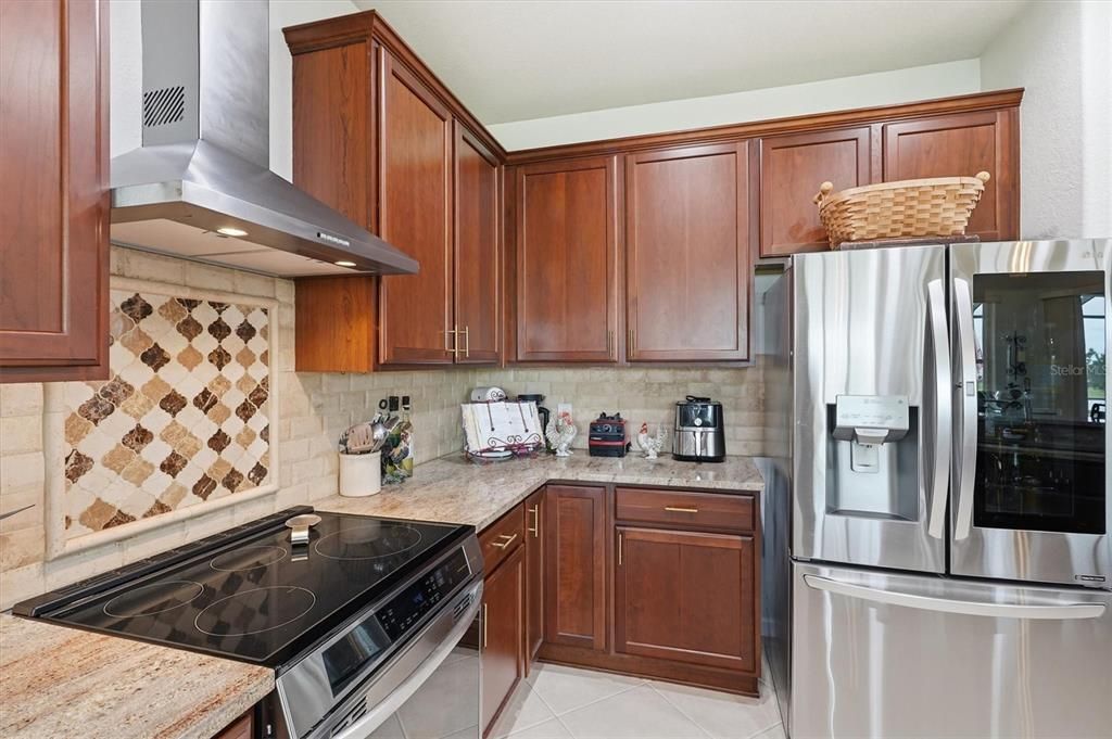 For Sale: $590,000 (3 beds, 2 baths, 2420 Square Feet)