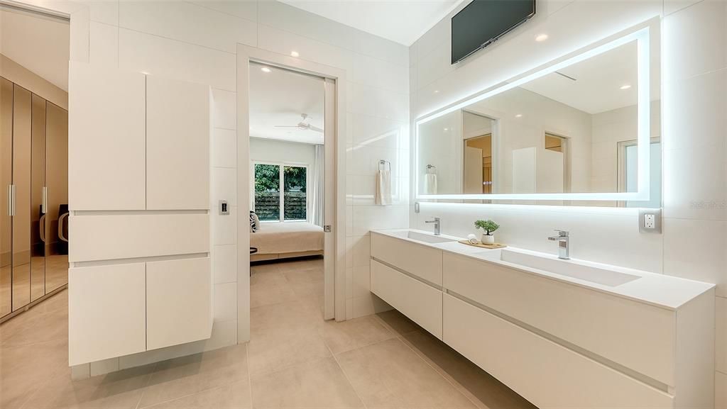 For Sale: $2,200,000 (5 beds, 3 baths, 2596 Square Feet)