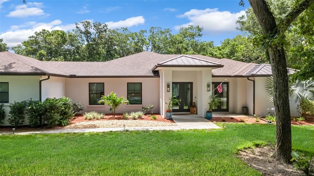 For Sale: $1,200,000 (5 beds, 4 baths, 2867 Square Feet)