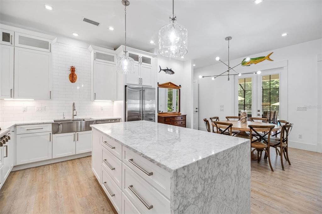 For Sale: $1,200,000 (5 beds, 4 baths, 2867 Square Feet)