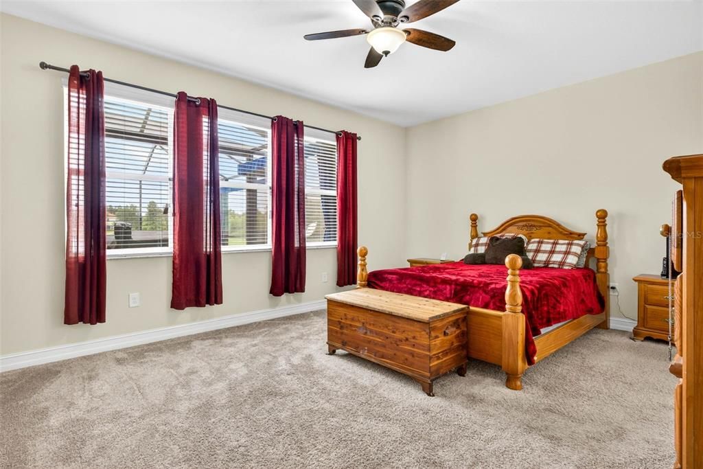 For Sale: $750,000 (5 beds, 3 baths, 3173 Square Feet)