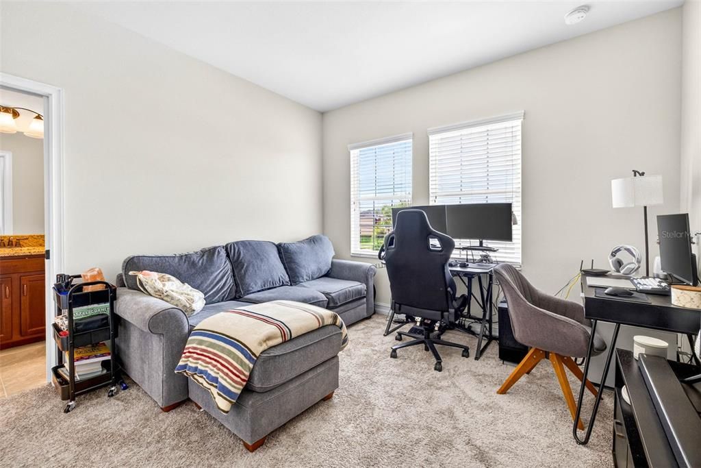 For Sale: $750,000 (5 beds, 3 baths, 3173 Square Feet)