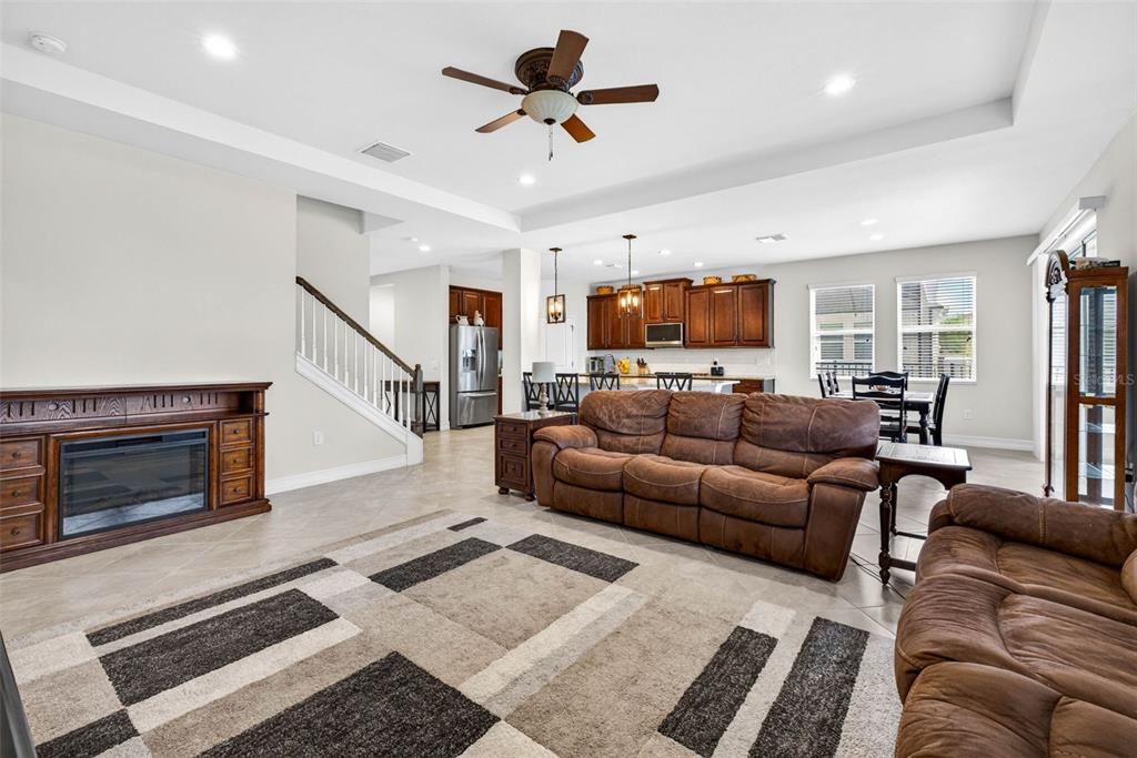 For Sale: $750,000 (5 beds, 3 baths, 3173 Square Feet)
