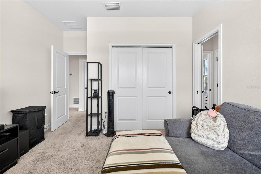 For Sale: $750,000 (5 beds, 3 baths, 3173 Square Feet)