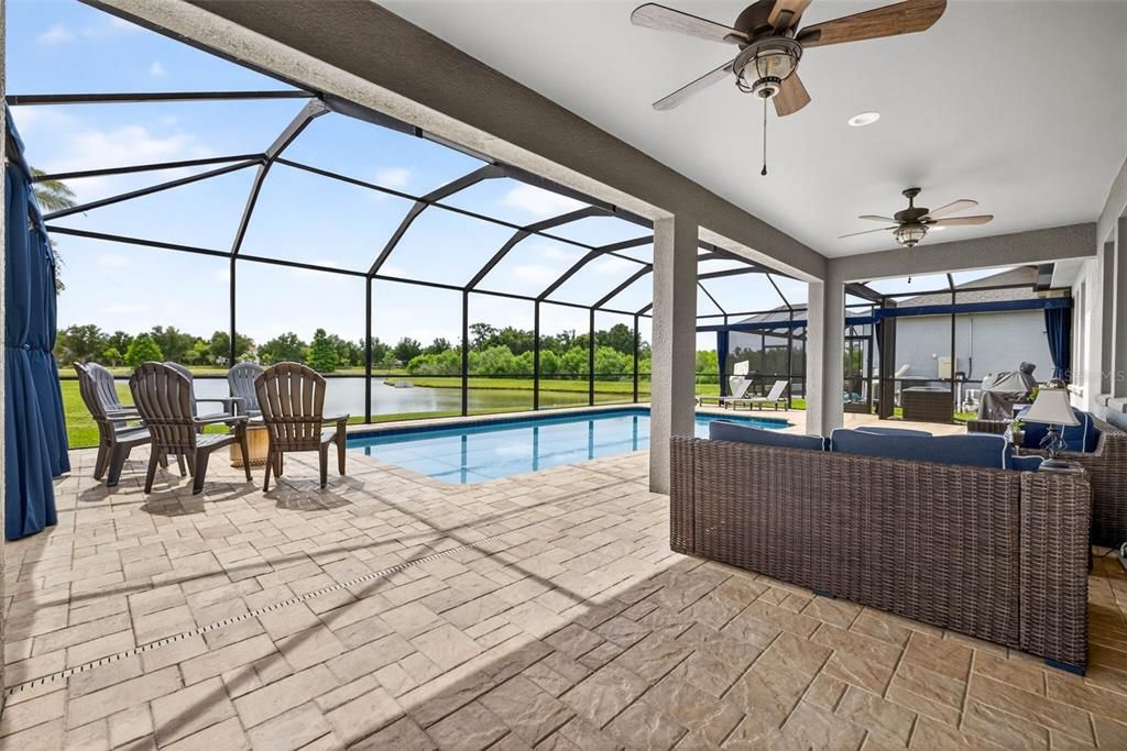 For Sale: $750,000 (5 beds, 3 baths, 3173 Square Feet)