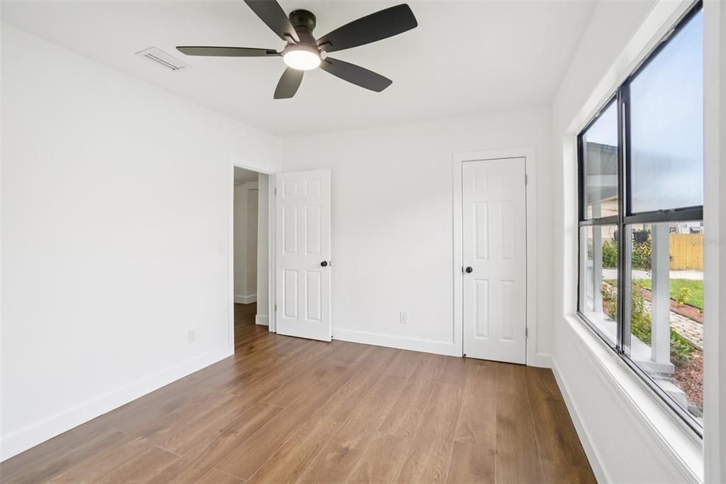 For Sale: $535,000 (3 beds, 2 baths, 1419 Square Feet)