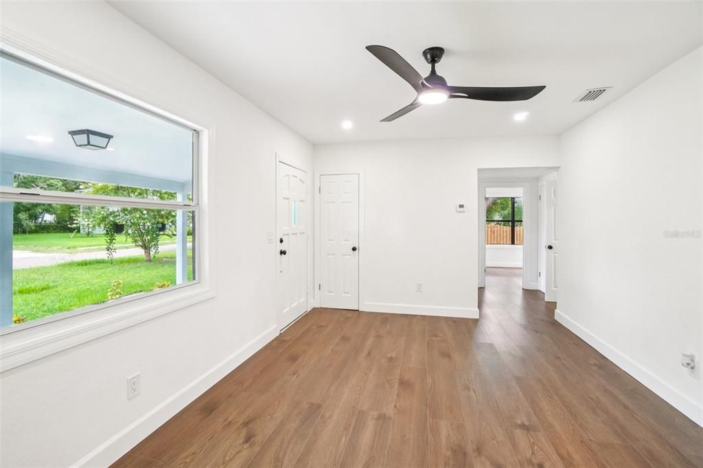 For Sale: $535,000 (3 beds, 2 baths, 1419 Square Feet)