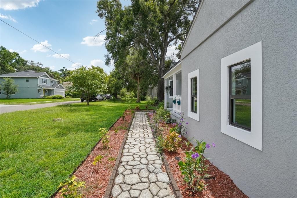 For Sale: $535,000 (3 beds, 2 baths, 1419 Square Feet)