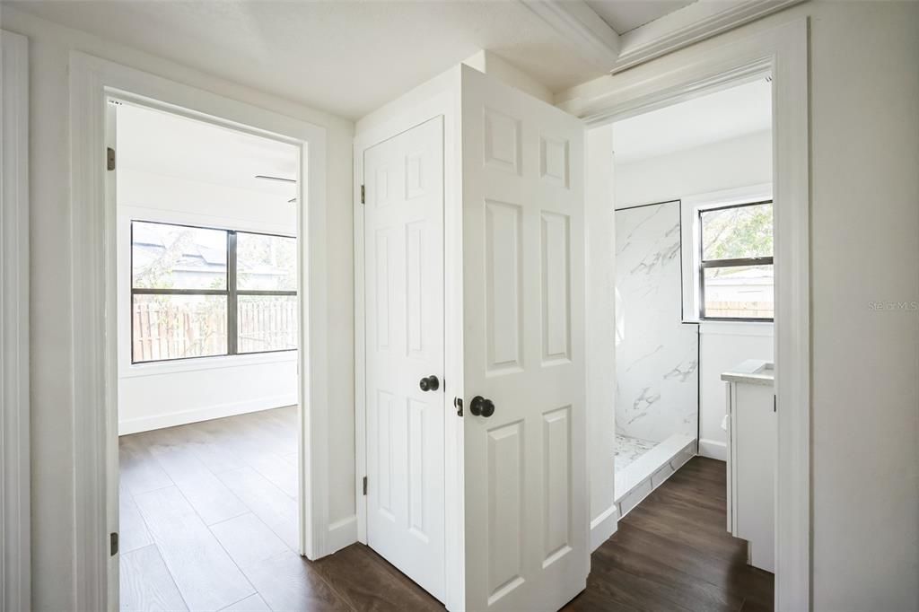 For Sale: $535,000 (3 beds, 2 baths, 1419 Square Feet)
