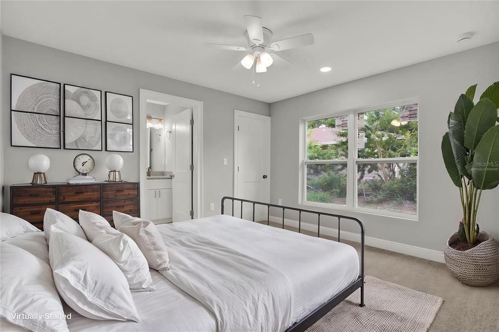 For Sale: $299,000 (3 beds, 2 baths, 1176 Square Feet)