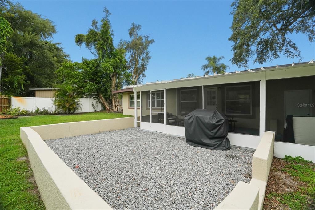 For Sale: $519,000 (4 beds, 2 baths, 1564 Square Feet)
