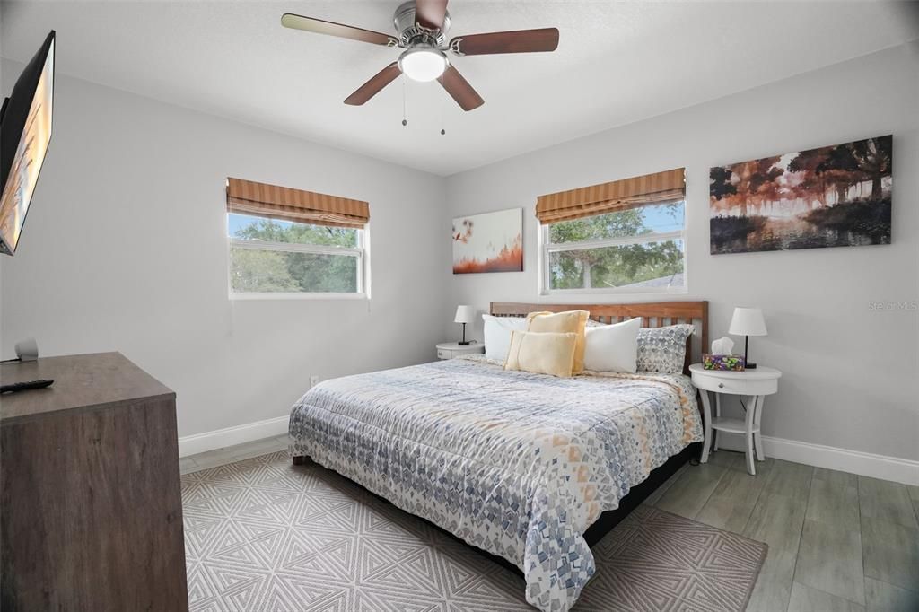 For Sale: $519,000 (4 beds, 2 baths, 1564 Square Feet)