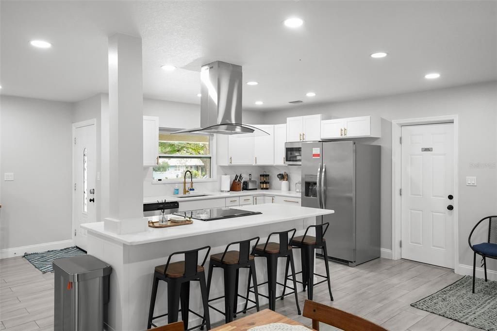 For Sale: $519,000 (4 beds, 2 baths, 1564 Square Feet)