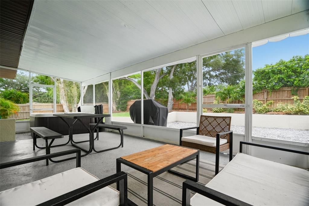 For Sale: $519,000 (4 beds, 2 baths, 1564 Square Feet)