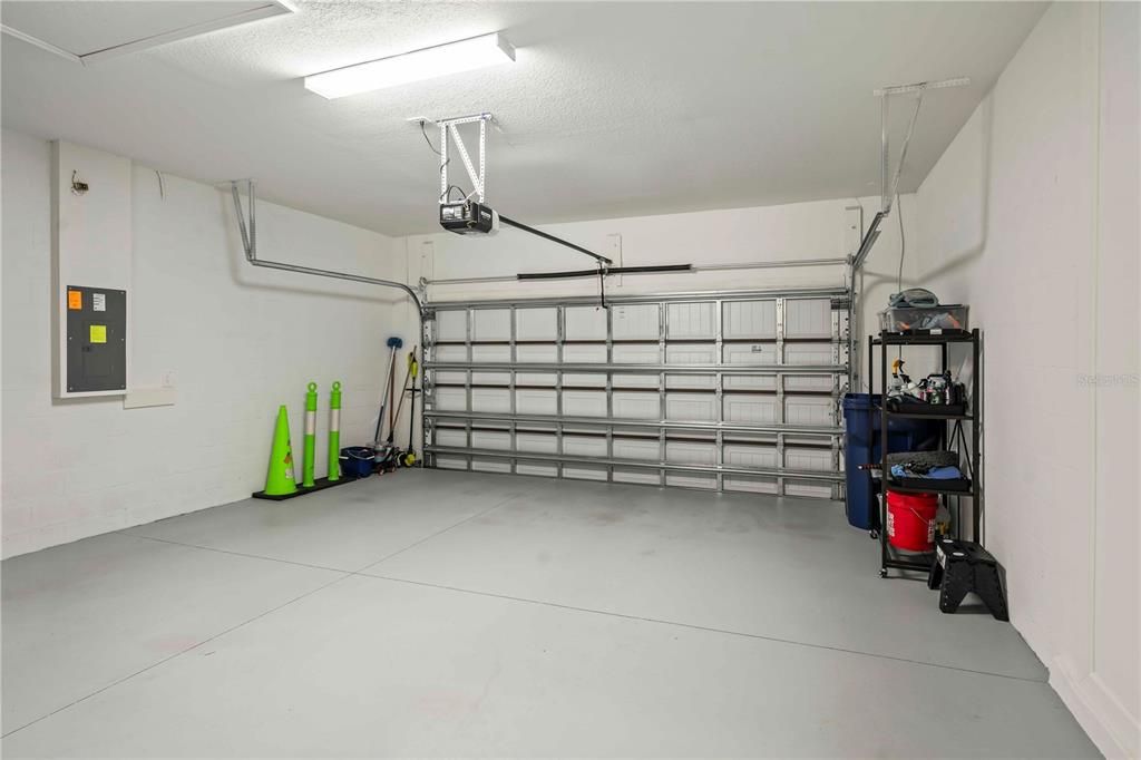For Sale: $359,900 (2 beds, 2 baths, 1783 Square Feet)