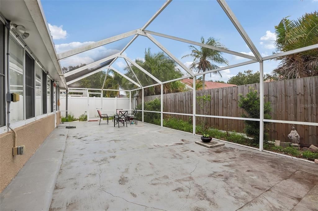 For Sale: $515,000 (3 beds, 2 baths, 2200 Square Feet)