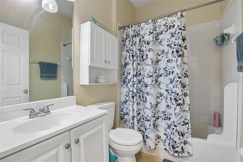 For Sale: $515,000 (3 beds, 2 baths, 2200 Square Feet)