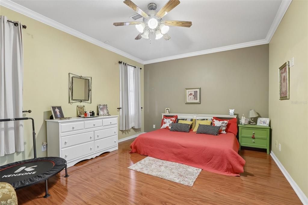 For Sale: $515,000 (3 beds, 2 baths, 2200 Square Feet)