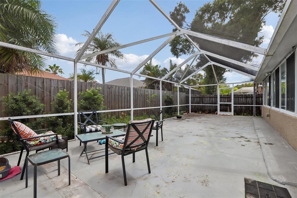 For Sale: $515,000 (3 beds, 2 baths, 2200 Square Feet)