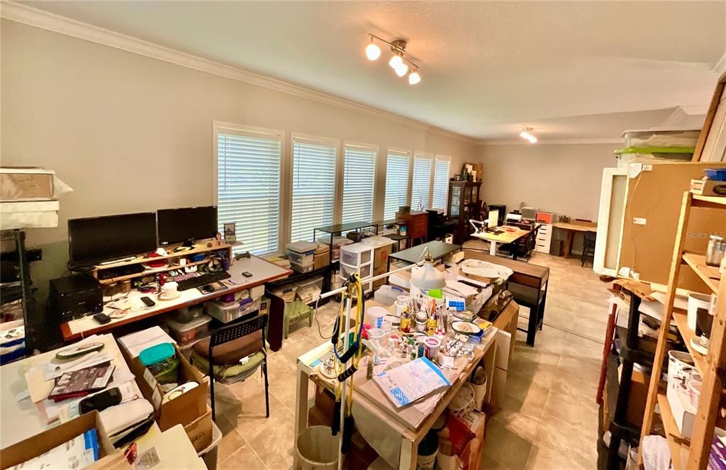 For Sale: $334,900 (3 beds, 2 baths, 2115 Square Feet)