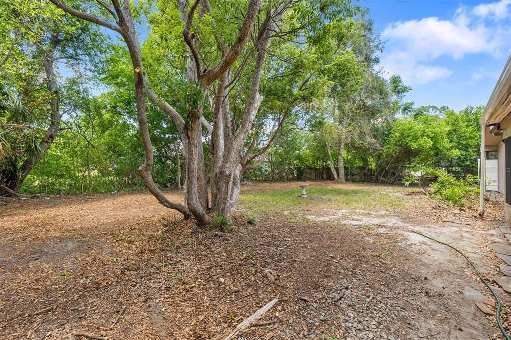 En Venta: $235,000 (3 camas, 2 baños, 1302 Pies cuadrados)