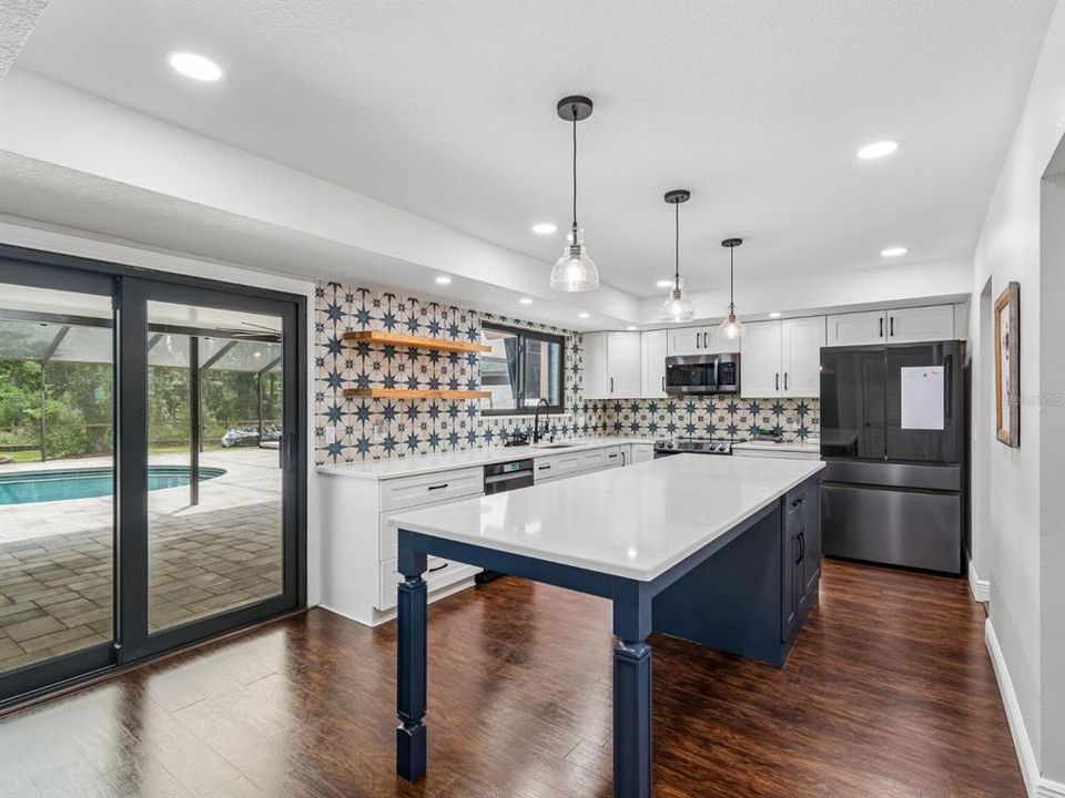 For Sale: $1,290,000 (5 beds, 4 baths, 4870 Square Feet)