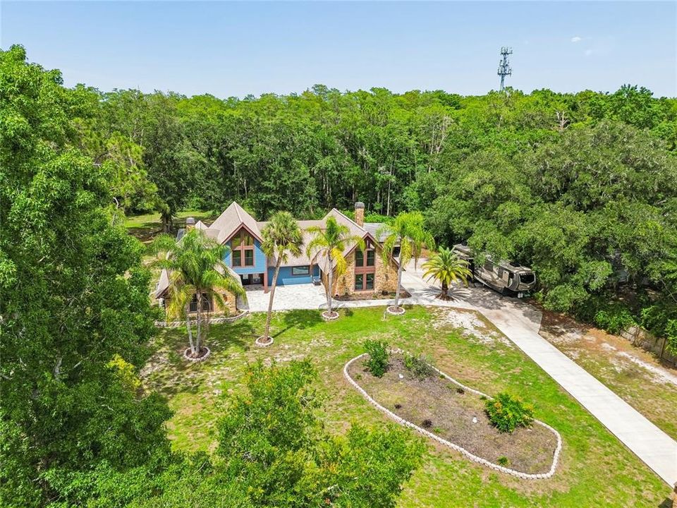 For Sale: $1,290,000 (5 beds, 4 baths, 4870 Square Feet)