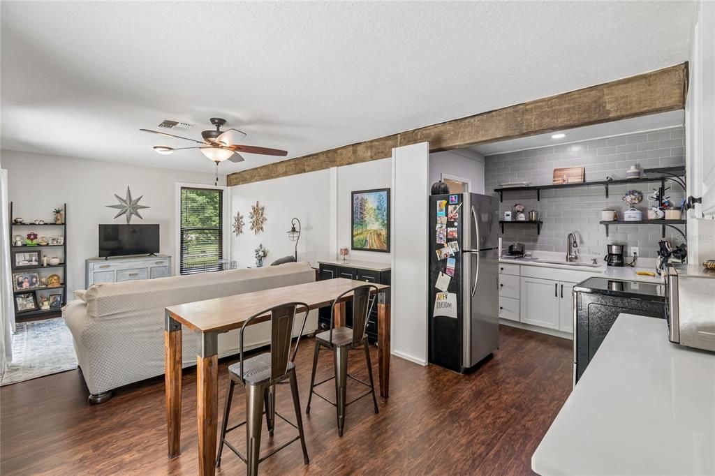 For Sale: $1,290,000 (5 beds, 4 baths, 4870 Square Feet)