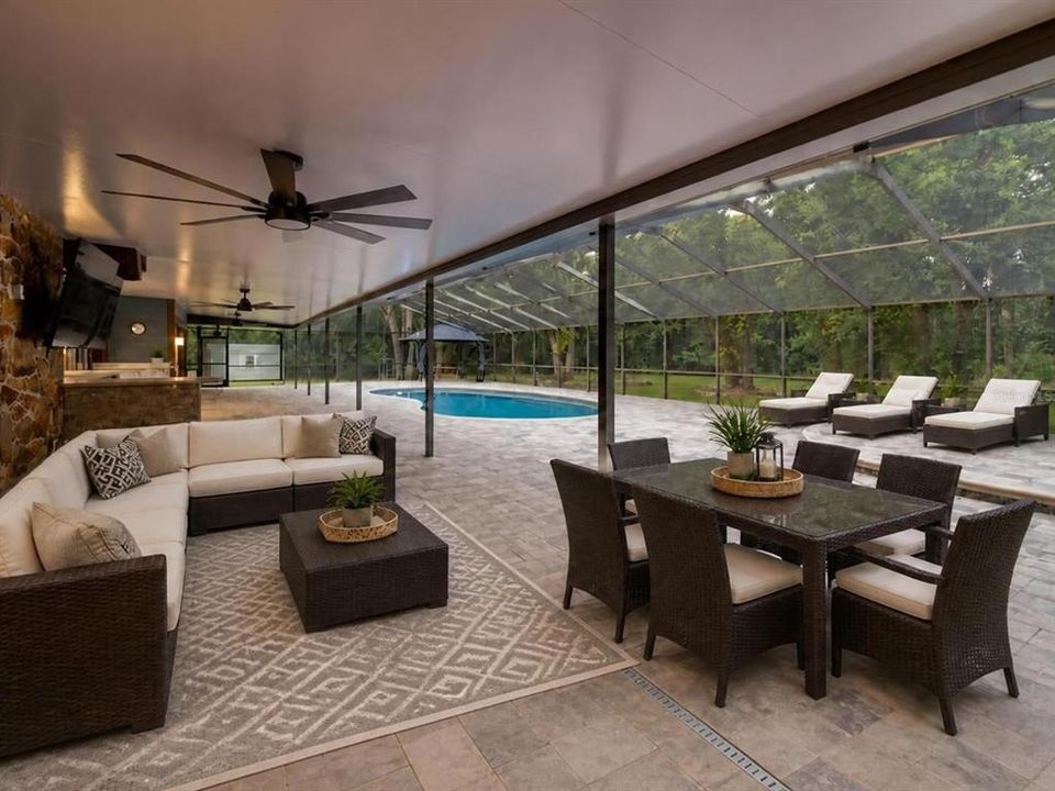 For Sale: $1,290,000 (5 beds, 4 baths, 4870 Square Feet)