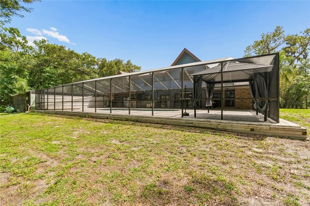 For Sale: $1,290,000 (5 beds, 4 baths, 4870 Square Feet)