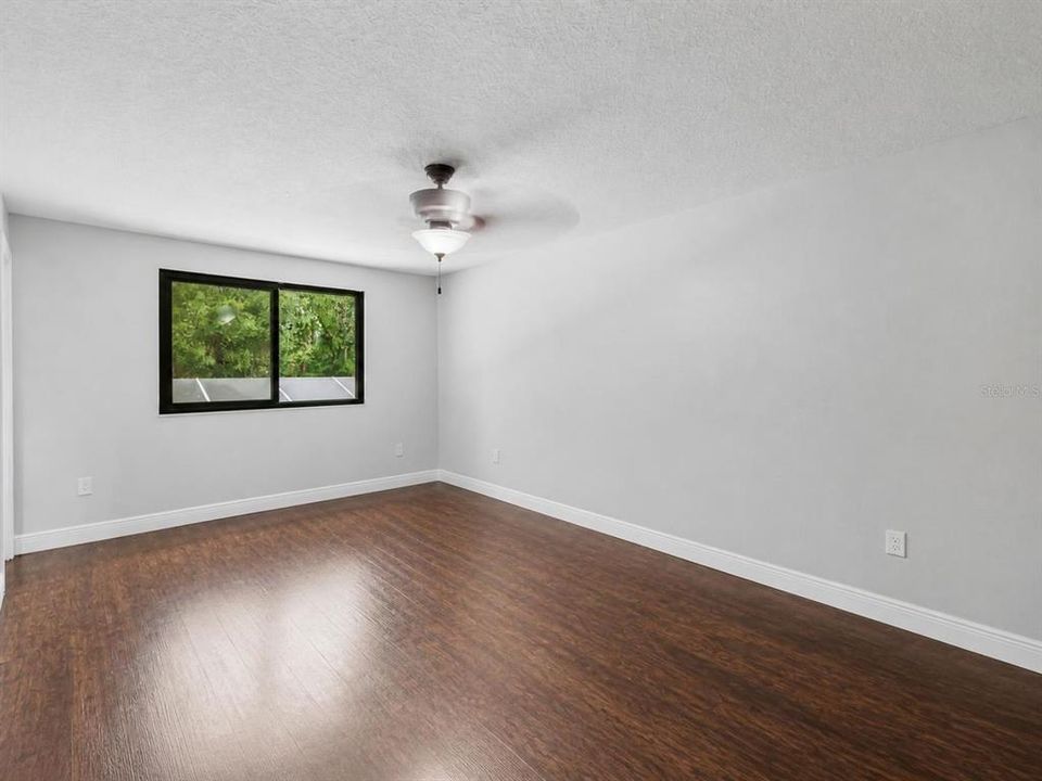 For Sale: $1,290,000 (5 beds, 4 baths, 4870 Square Feet)