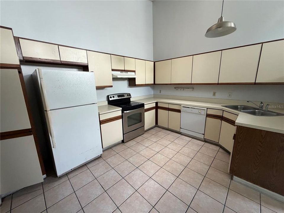 В аренду: $2,100 (3 спален, 2 ванн, 1234 Квадратных фут)
