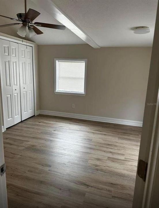 En Venta: $310,000 (4 camas, 2 baños, 1792 Pies cuadrados)