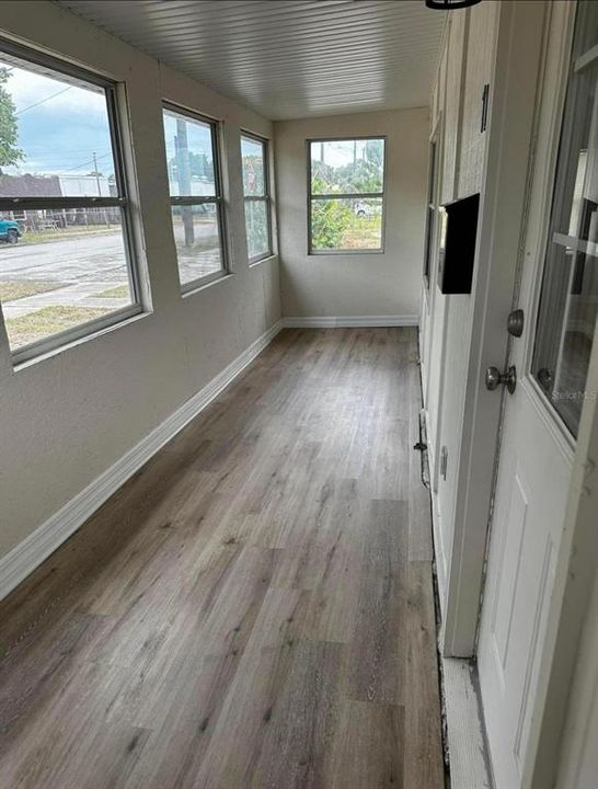 En Venta: $310,000 (4 camas, 2 baños, 1792 Pies cuadrados)