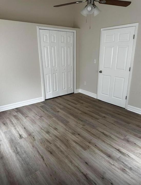 En Venta: $310,000 (4 camas, 2 baños, 1792 Pies cuadrados)