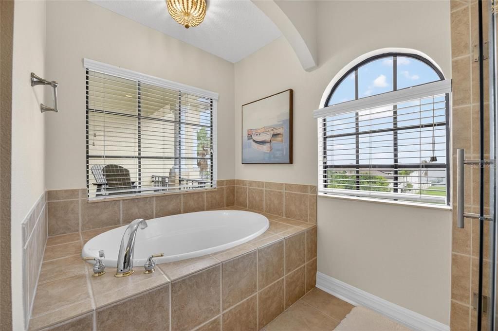 For Sale: $649,000 (5 beds, 3 baths, 3222 Square Feet)