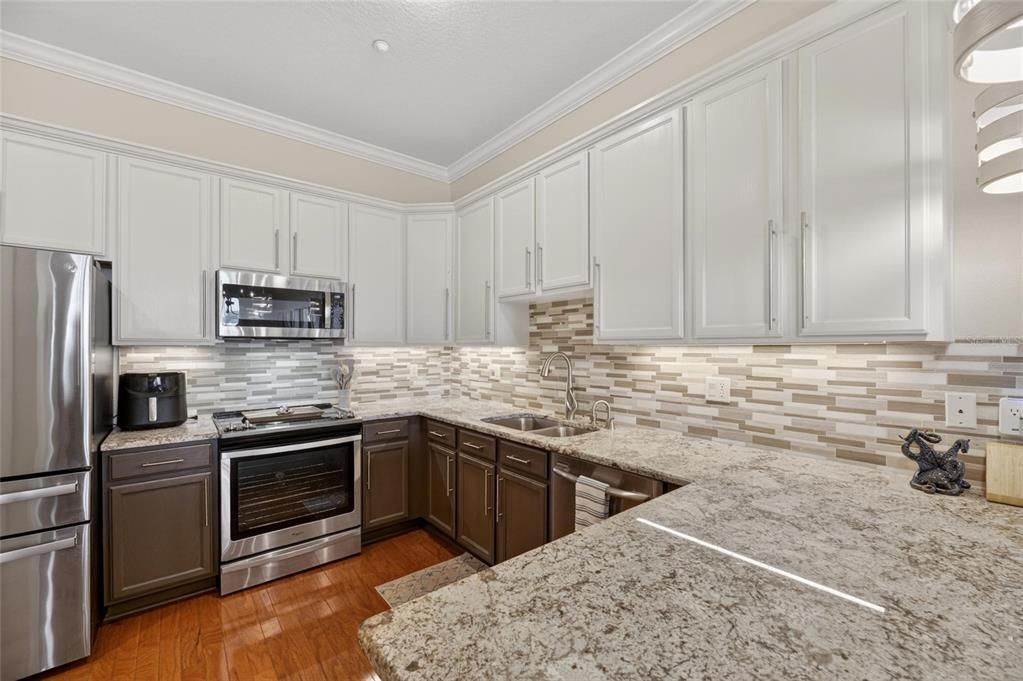 For Sale: $649,000 (5 beds, 3 baths, 3222 Square Feet)