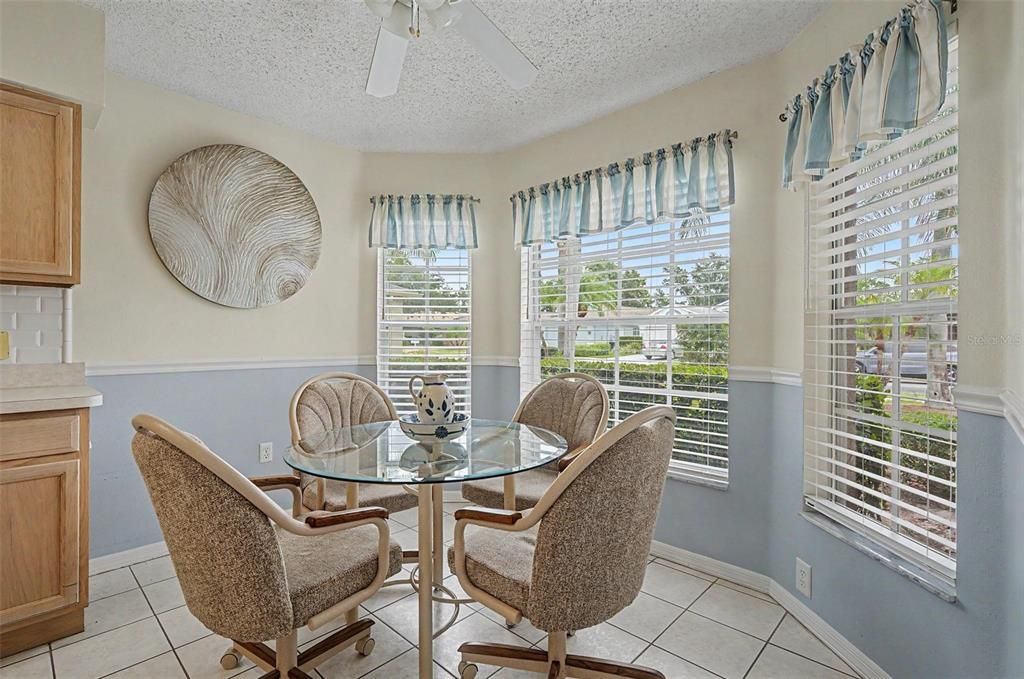 Active With Contract: $315,000 (3 beds, 2 baths, 1705 Square Feet)