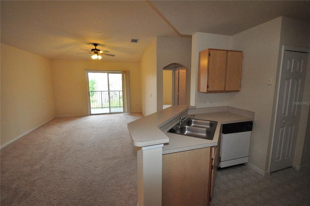 For Rent: $1,500 (1 beds, 1 baths, 856 Square Feet)