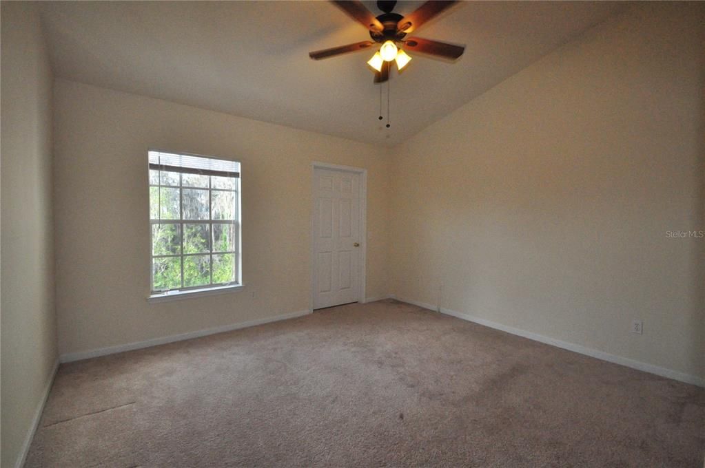 For Rent: $1,500 (1 beds, 1 baths, 856 Square Feet)
