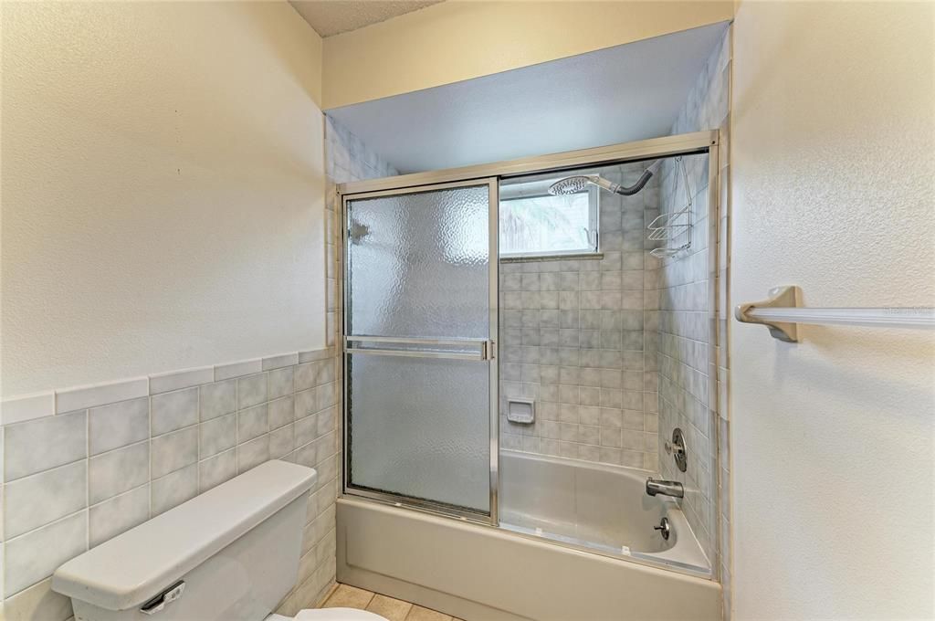En Venta: $449,000 (3 camas, 2 baños, 1802 Pies cuadrados)