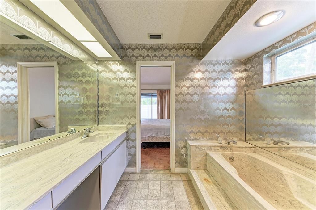 En Venta: $449,000 (3 camas, 2 baños, 1802 Pies cuadrados)