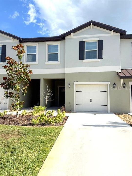 For Rent: $2,100 (3 beds, 2 baths, 1634 Square Feet)