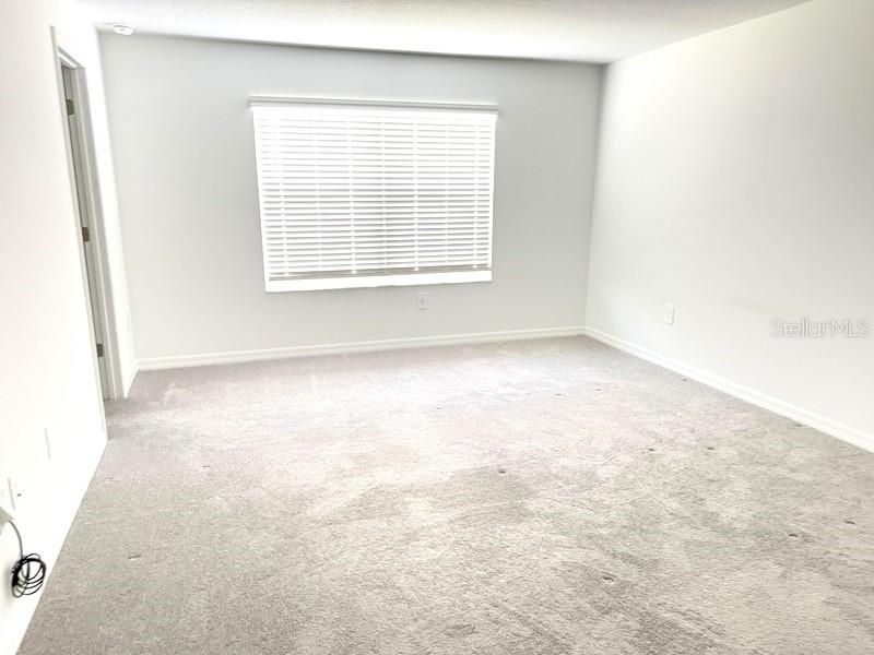 For Rent: $2,100 (3 beds, 2 baths, 1634 Square Feet)