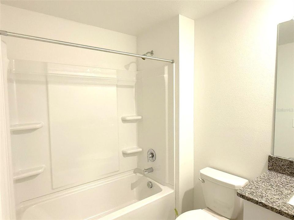 For Rent: $2,100 (3 beds, 2 baths, 1634 Square Feet)