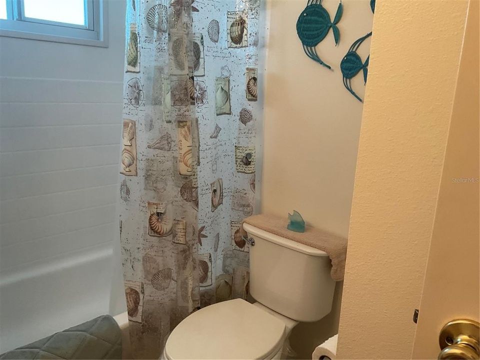 For Sale: $136,000 (2 beds, 2 baths, 960 Square Feet)