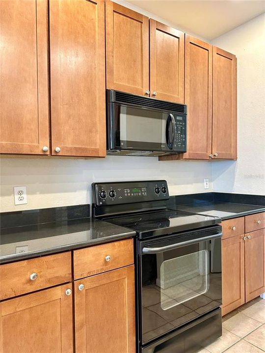 For Rent: $1,795 (2 beds, 2 baths, 1200 Square Feet)