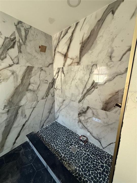 En Venta: $375,000 (3 camas, 2 baños, 1200 Pies cuadrados)