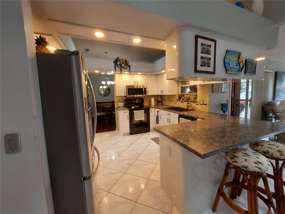 En Venta: $309,000 (3 camas, 2 baños, 1903 Pies cuadrados)